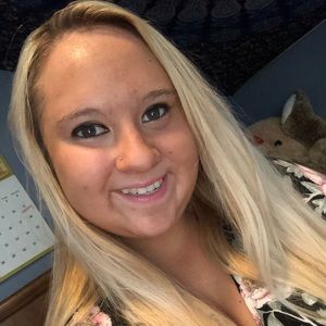 Meet your Posher, Haleigh